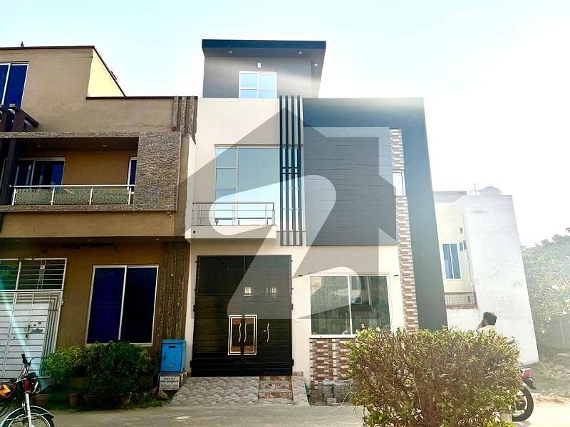 3 marla house Available for sale in Al Kabir Town