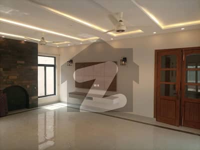 1 Kanal Upper Portion For Rent In Dha Phase 8 . . .