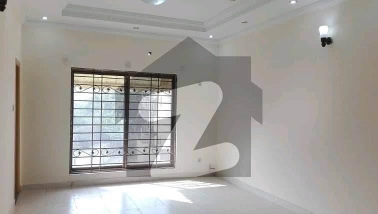 Prime Location 1 Kanal House Is Available For sale In Top City 1 - Block B