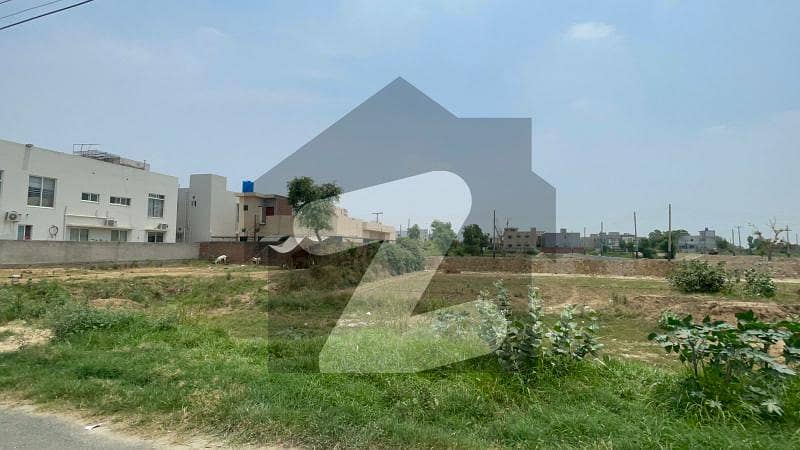 43 MARLA CORNER RESIDENTIAL PLOT ON 60 FT ROAD AVAILABLE FOR SALE IN STATE LIFE HOUSING SOCIETY