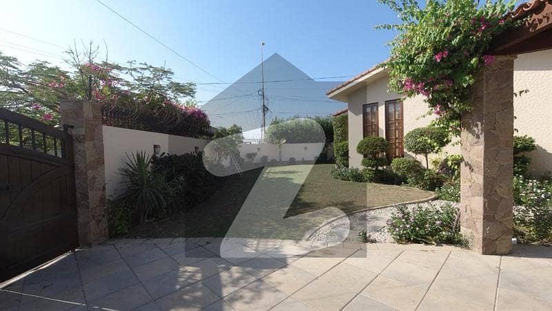 Bungalow 1000 Yards For Sale In Dha Phase 8 Zone A