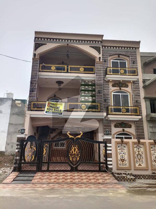 الرحمان گارڈن فیز 2 الرحمان گارڈن,لاہور میں 7 کمروں کا 8 مرلہ مکان 2.95 کروڑ میں برائے فروخت۔