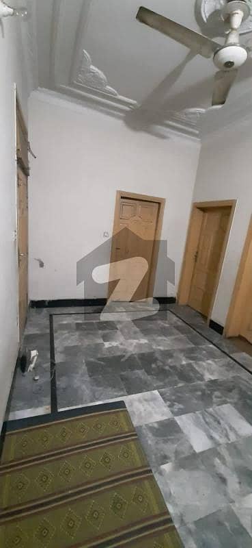 حیات آباد فیز 6 - ایف9 حیات آباد فیز 6,حیات آباد,پشاور میں 3 کمروں کا 3 مرلہ زیریں پورشن 27.0 ہزار میں کرایہ پر دستیاب ہے۔