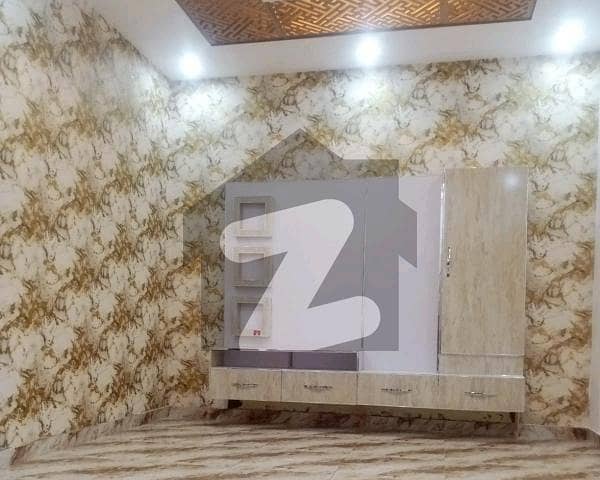 Prime Location House In Daroghewala Sized 5 Marla Is Available