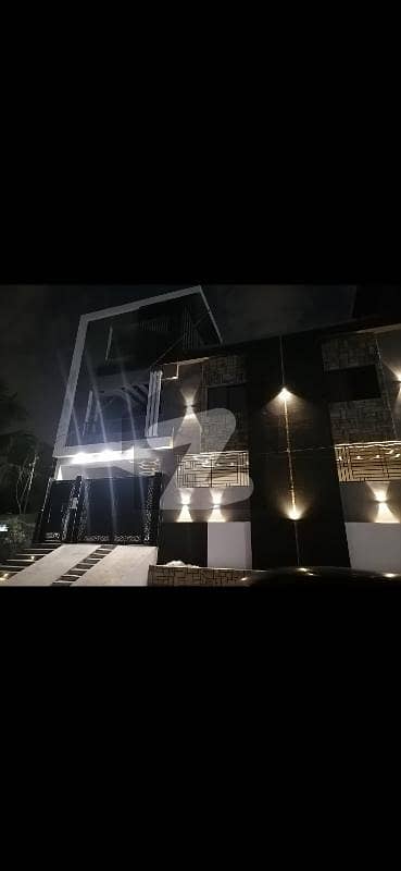 Prime Location House 200 Square Yards For sale In Karachi Administration Employees - Block 3
