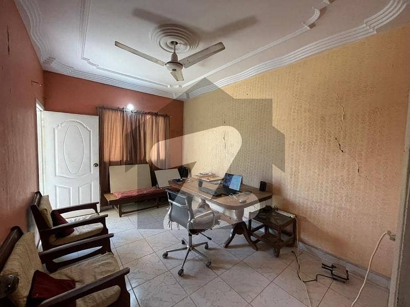 فیڈرل بی ایریا کراچی میں 2 کمروں کا 5 مرلہ بالائی پورشن 98.0 لاکھ میں برائے فروخت۔