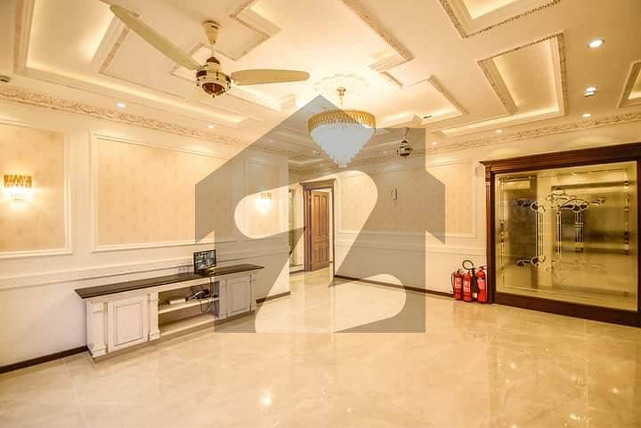 1kanal beautifull upper portion hot locastion for rent in dha phase 6