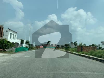 PLOT FOR SALE IN DHA PHASE 6