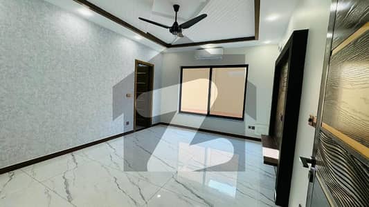 Bahria Town Phase 3 House For Sale Sized 4500 Square Feet