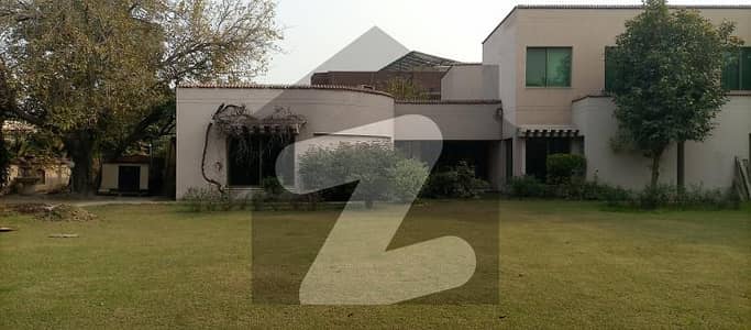 ڈی ایچ اے فیز 1 ڈیفنس (ڈی ایچ اے),لاہور میں 5 کمروں کا 4 کنال مکان 5.5 لاکھ میں کرایہ پر دستیاب ہے۔