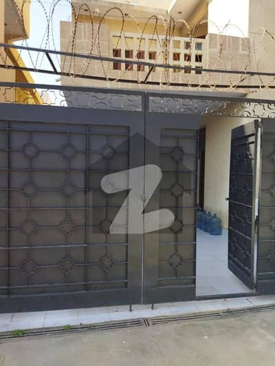 ڈی ایچ اے فیز 4 ڈی ایچ اے ڈیفینس,کراچی میں 6 کمروں کا 12 مرلہ فلیٹ 6.25 کروڑ میں برائے فروخت۔