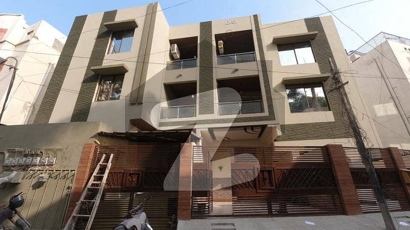 بہادر آباد گلشنِ اقبال ٹاؤن,کراچی میں 4 کمروں کا 11 مرلہ بالائی پورشن 4.0 کروڑ میں برائے فروخت۔