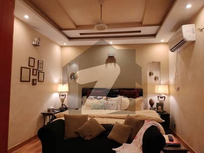 واپڈا ٹاؤن لاہور میں 3 کمروں کا 5 مرلہ مکان 2.45 کروڑ میں برائے فروخت۔