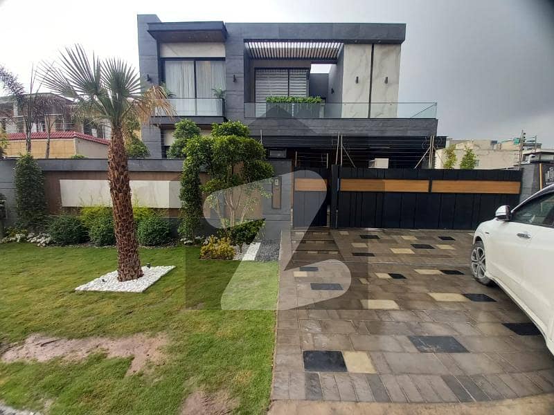 One Kanal Outclass Bungalow For Sale Best Location Hot Offer Lowest Price Bungalow