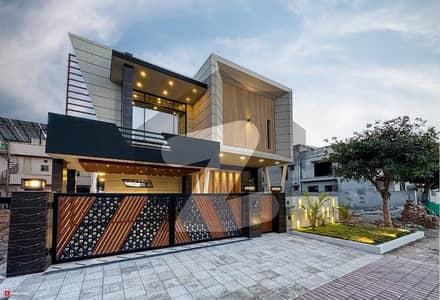 12 Marla Designer House With Solar System For Sale