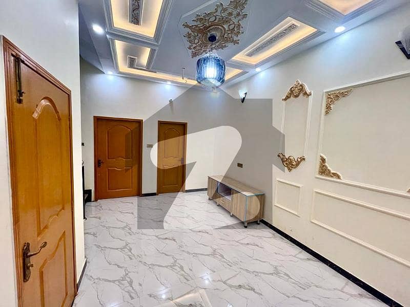 House For Grabs In 697 Square Feet Lahore
