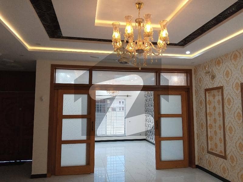 Invester Rate House For Sale Bahria Town Phase 8 Sec E