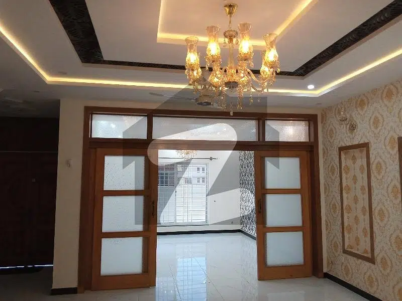 Invester Rate House For Sale Bahria Town Phase 8 Sec E