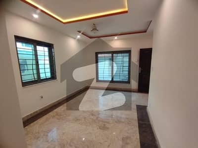I-8 One Room Available For Rent