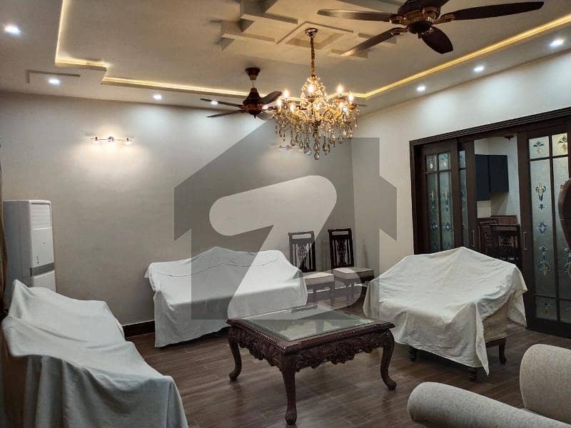 Fully Furnished Luxury For Rent Officer Colony No 1 Society Area Boundary Wall Canal Road Faisalabad 3