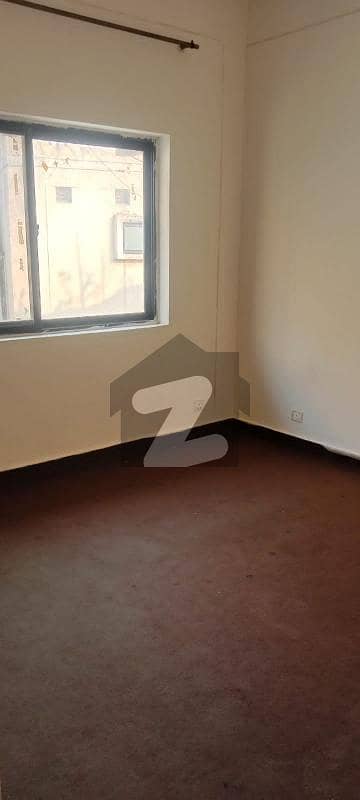 3 bed C type flat for rent g11/3 P. HA