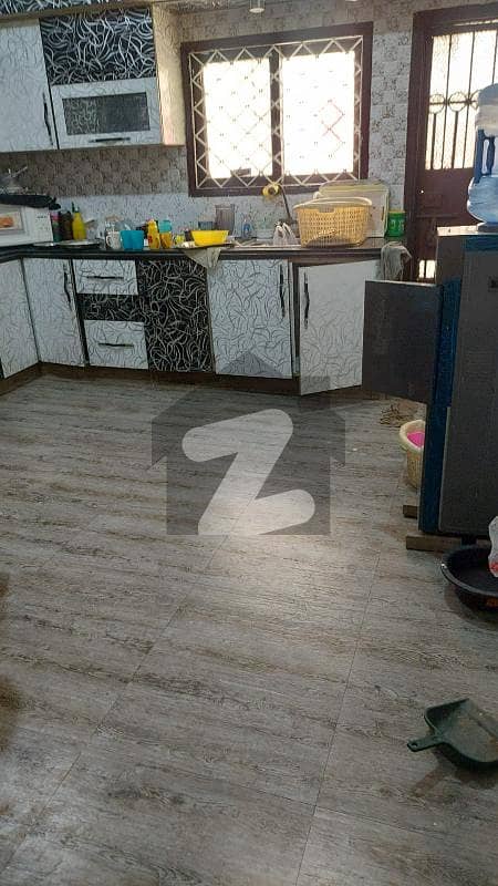 ڈی ایچ اے فیز 4 ڈی ایچ اے ڈیفینس,کراچی میں 4 کمروں کا 12 مرلہ مکان 7.0 کروڑ میں برائے فروخت۔