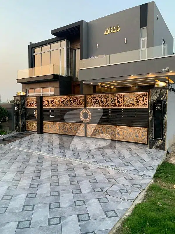 One Kanal (20 Marla) Brand New Owner Build Luxury Ultra-Modern House In DHA Phase 8