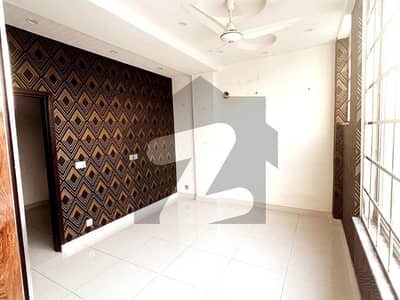 Beautifully designed 1 bedroom Apartment available on Rent