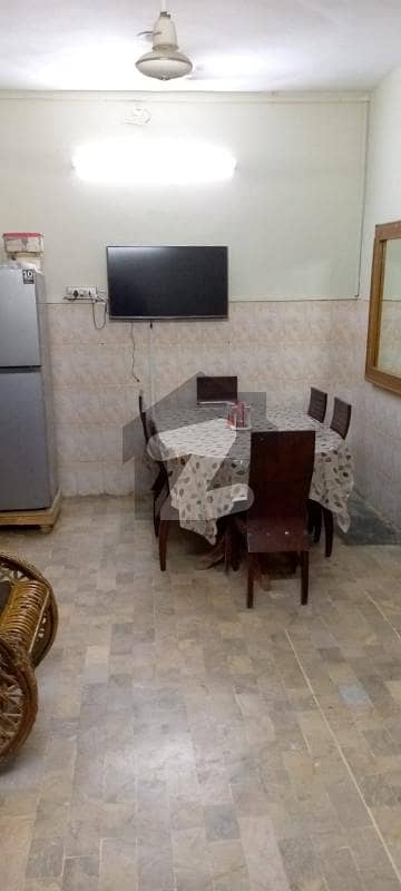 پریم ولاز فیز 2 سکیم 33,کراچی میں 5 کمروں کا 5 مرلہ مکان 1.95 کروڑ میں برائے فروخت۔