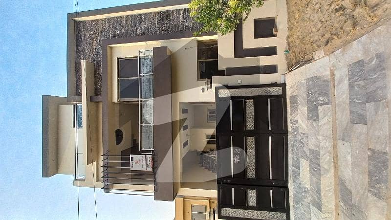AL MAJID OFFERS 5 MARLA SLIGHTLY USED HOUSE AVAILABLE FOR SALE IN PARK VIEW CITY LAHORE
