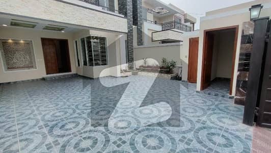 10 Marla Brand New Luxury House Available For Sale In Shalimar Colony near to bossan Road street number 8