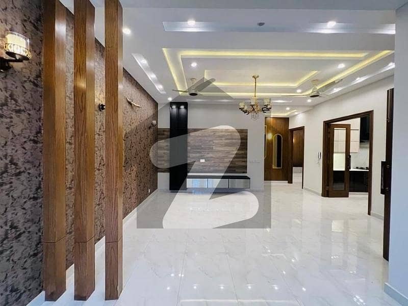 1 Kanal Upper Portion For Rent