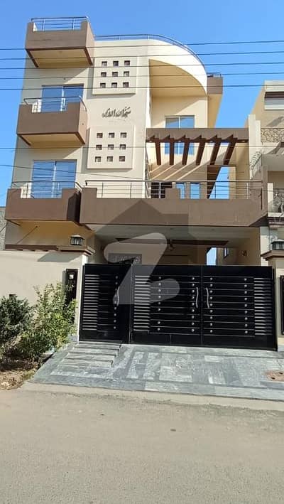 10 Marla Used House Available For Sale In Canal Gardens Block H