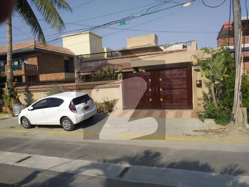 500 square yard banglow west open for sale in Sehar phase 6 dha