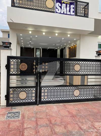 Bahria Town Ali Block Brand new Designer House For Available