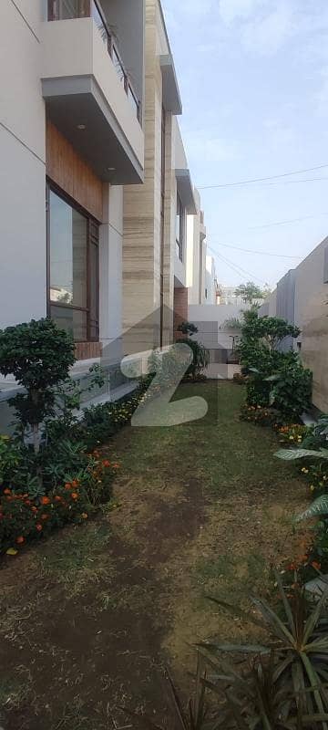 ڈی ایچ اے فیز 6 ڈی ایچ اے ڈیفینس,کراچی میں 7 کمروں کا 1 کنال مکان 24.0 کروڑ میں برائے فروخت۔