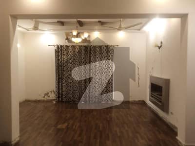 Lower Portion 1 Kanal Available for Rent in DHA Phase 5 - Block B