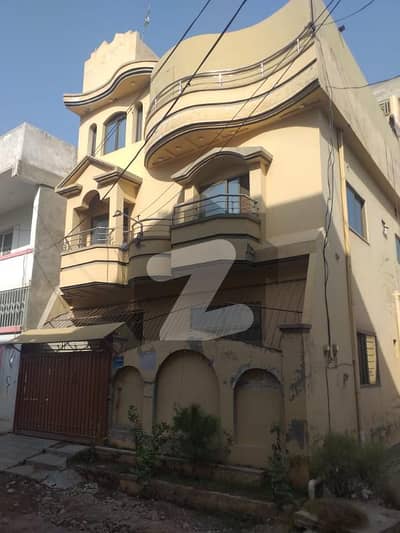 5 Marla Beautiful Corner House In Nawaz Town