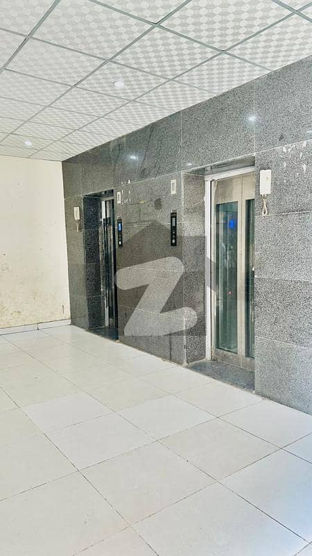 یونیورسٹی ٹاؤن پشاور میں 2 کمروں کا 5 مرلہ فلیٹ 45.0 ہزار میں کرایہ پر دستیاب ہے۔
