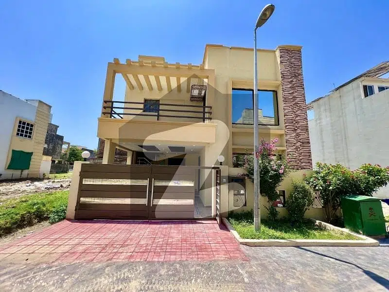 UMER Block 7 Marla Like A Brand New Fully Renovation Near Bahria International Hospital And Main Boulevard With Gass Available For Rent At Bahria Town Phase 8 Rawalpindi