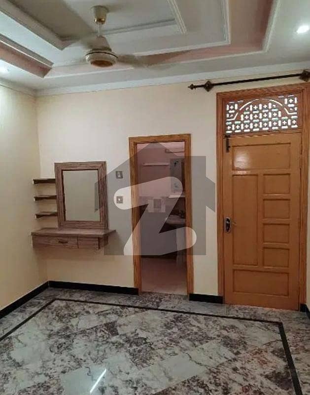 سوان گارڈن اسلام آباد میں 1 کمرے کا 2 مرلہ کمرہ 11.0 ہزار میں کرایہ پر دستیاب ہے۔