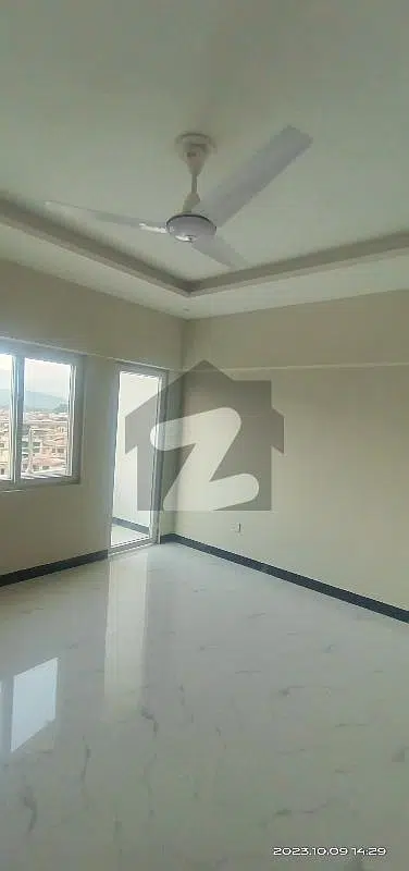 Capital Residencia Beautiful Brand New Building 2 Bed Room Attach Washroom DD TV Launch Kitchen Available For Rent
