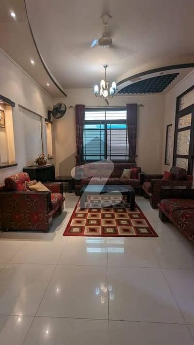 250 Yard Bungalow For Rent