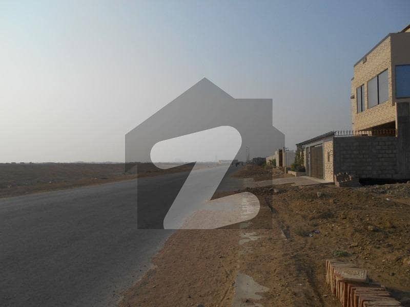 Own A Commercial Plot In 400 Square Yards In Karachi