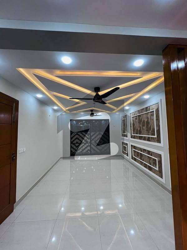 10 Marla Modern House or Sale In Al Rehman Garden Phase 2