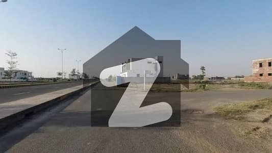 8 Marla Commercial Plot for Sale in DHA Phase 7