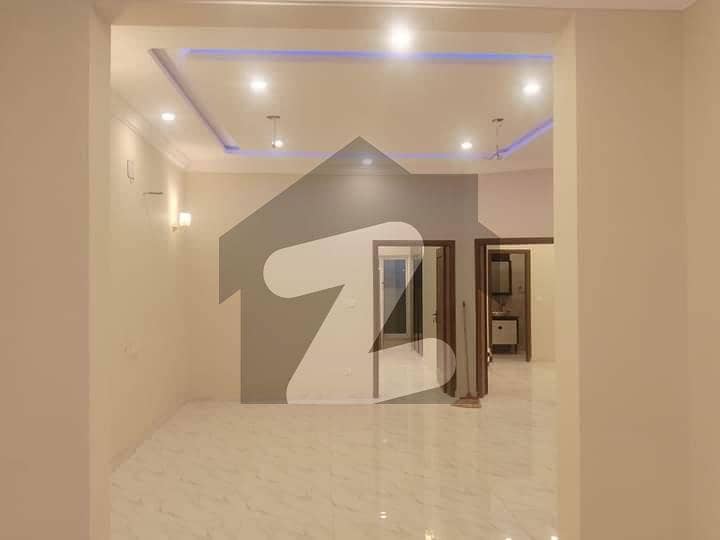 ممتاز سٹی اسلام آباد میں 6 کمروں کا 8 مرلہ مکان 80.0 ہزار میں کرایہ پر دستیاب ہے۔