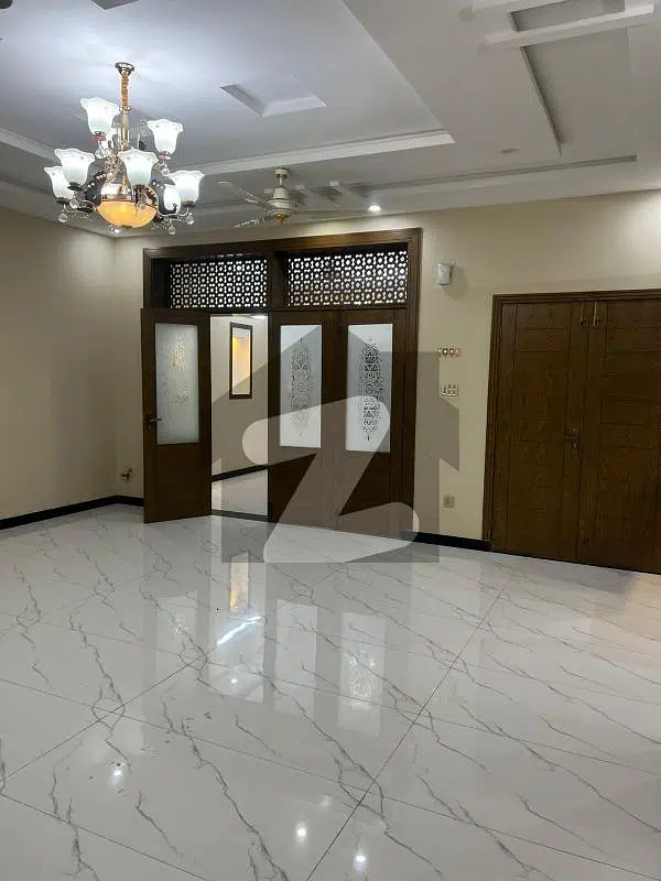 12 Marla House For Rent In Media Town Islamabad