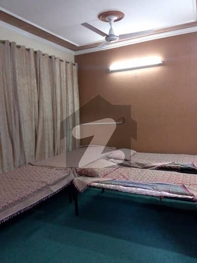 جوہر ٹاؤن فیز 1 جوہر ٹاؤن,لاہور میں 3 کمروں کا 4 مرلہ مکان 55.0 ہزار میں کرایہ پر دستیاب ہے۔