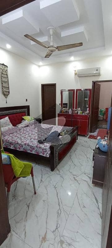 جوہر ٹاؤن فیز 2 جوہر ٹاؤن,لاہور میں 6 کمروں کا 5 مرلہ مکان 2.6 کروڑ میں برائے فروخت۔